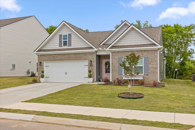 5697 Prickly Loop, Ooltewah, TN 37363