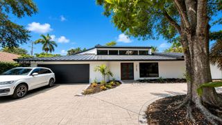 2765 NE 35th Drive, Fort Lauderdale, FL 33308