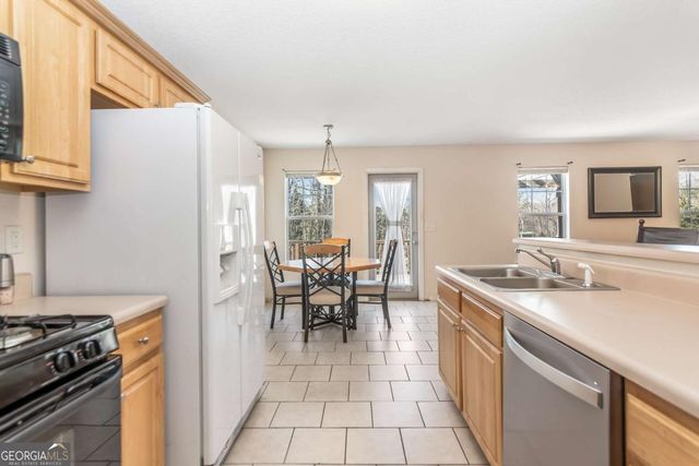 8810 Brookhurst Trl, Gainesville, GA 30506