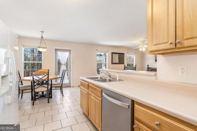 8810 Brookhurst Trl, Gainesville, GA 30506