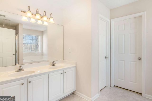 8810 Brookhurst Trl, Gainesville, GA 30506