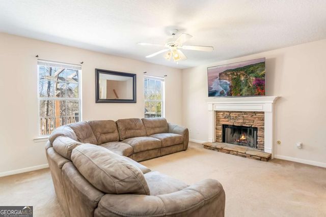 8810 Brookhurst Trl, Gainesville, GA 30506