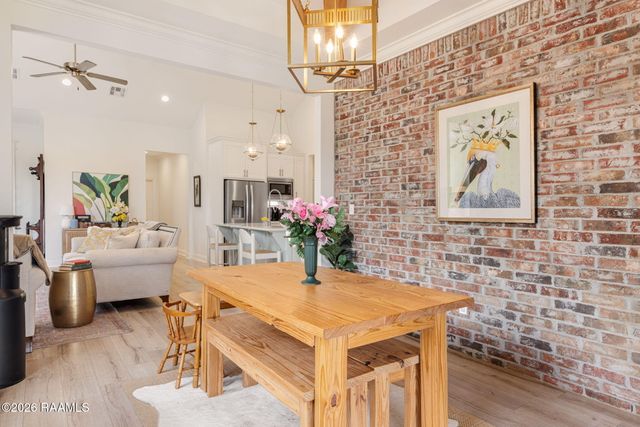 216 Whispering Meadows Road, Broussard, LA 70518