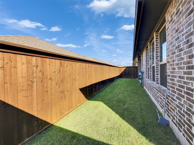 2257 Lobo Lane, Carrollton, TX 75010