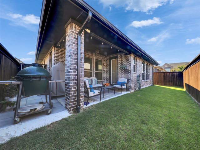 2257 Lobo Lane, Carrollton, TX 75010