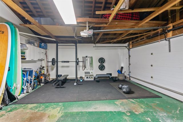 1255 Mokuhano Street, Honolulu, HI 96825