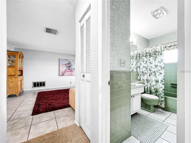 9743 37TH STREET N 1, Pinellas Park, FL 33782