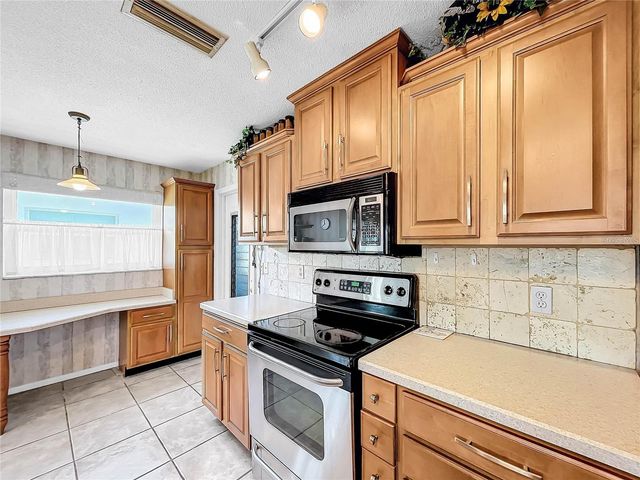 9743 37TH STREET N 1, Pinellas Park, FL 33782