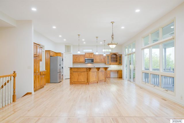 7829 N 156th Avenue, Bennington, NE 68007