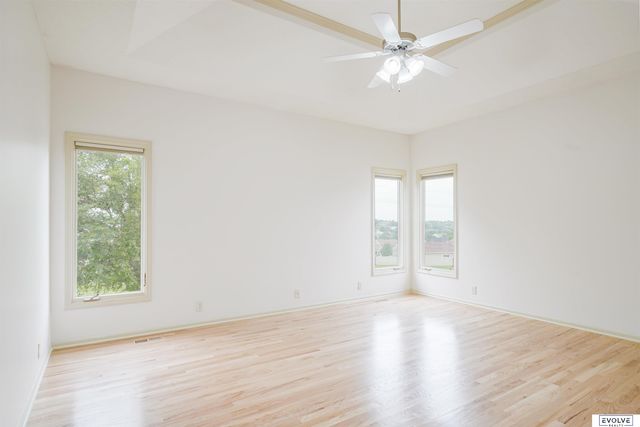 7829 N 156th Avenue, Bennington, NE 68007