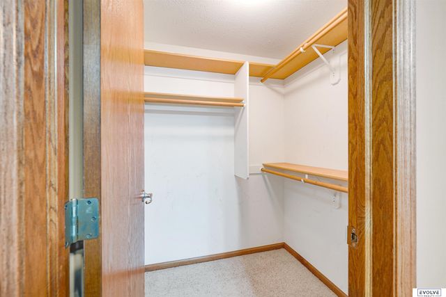 7829 N 156th Avenue, Bennington, NE 68007