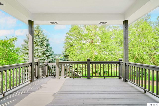 7829 N 156th Avenue, Bennington, NE 68007