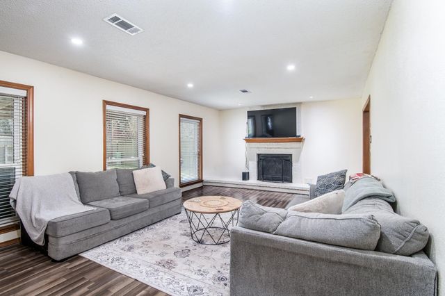 31322 Alice Lane, Tomball, TX 77375