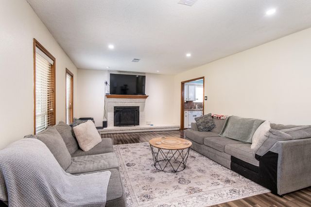 31322 Alice Lane, Tomball, TX 77375