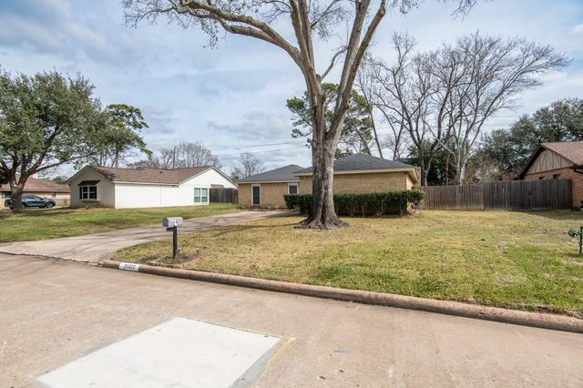 31322 Alice Lane, Tomball, TX 77375