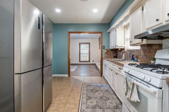 31322 Alice Lane, Tomball, TX 77375