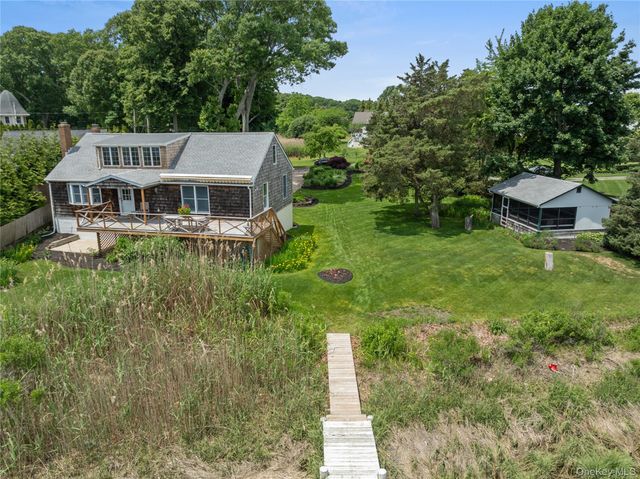 12 Whites Lane, Aquebogue, NY 11931