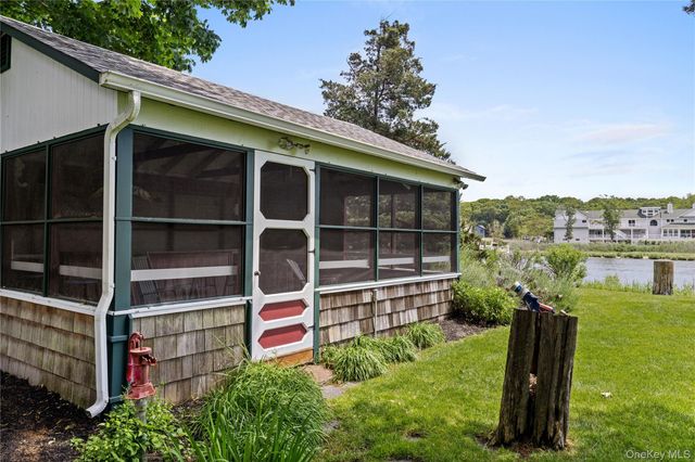 12 Whites Lane, Aquebogue, NY 11931