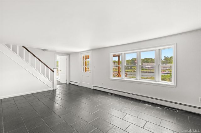 12 Whites Lane, Aquebogue, NY 11931