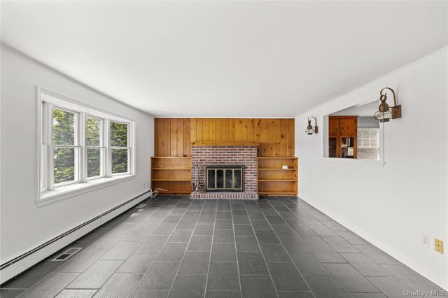 12 Whites Lane, Aquebogue, NY 11931