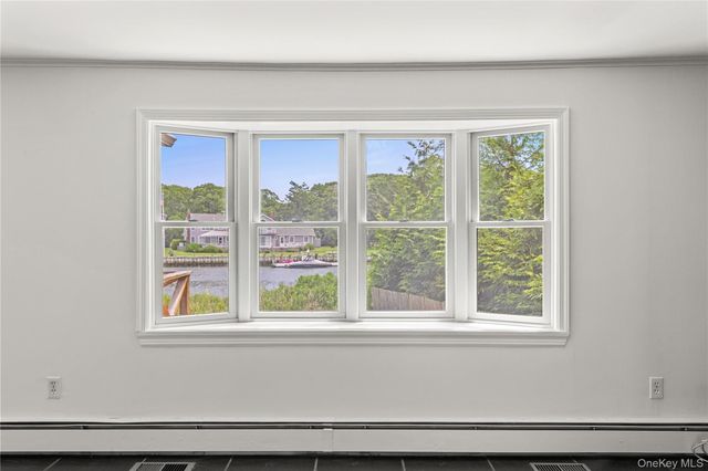 12 Whites Lane, Aquebogue, NY 11931