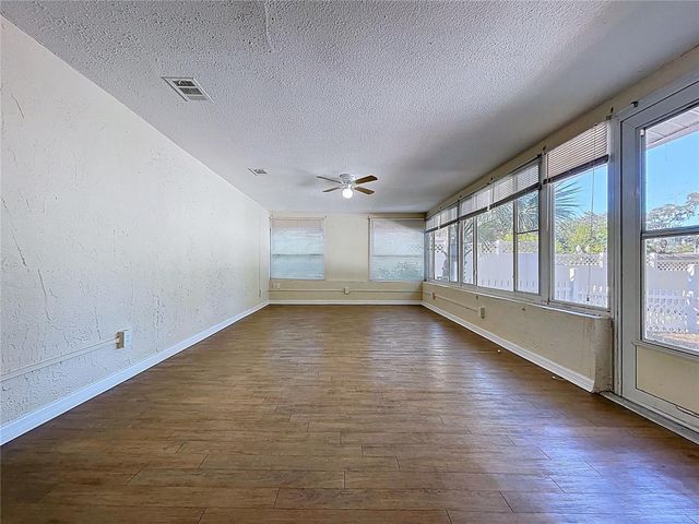 7201 MAPLEHURST DRIVE, Port Richey, FL 34668