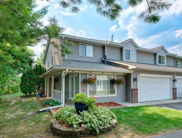 7811 Oak Court, Lino Lakes, MN 55014