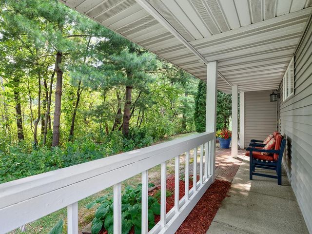 7811 Oak Court, Lino Lakes, MN 55014