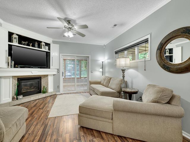 7811 Oak Court, Lino Lakes, MN 55014