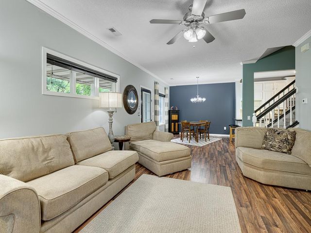 7811 Oak Court, Lino Lakes, MN 55014