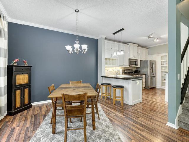 7811 Oak Court, Lino Lakes, MN 55014