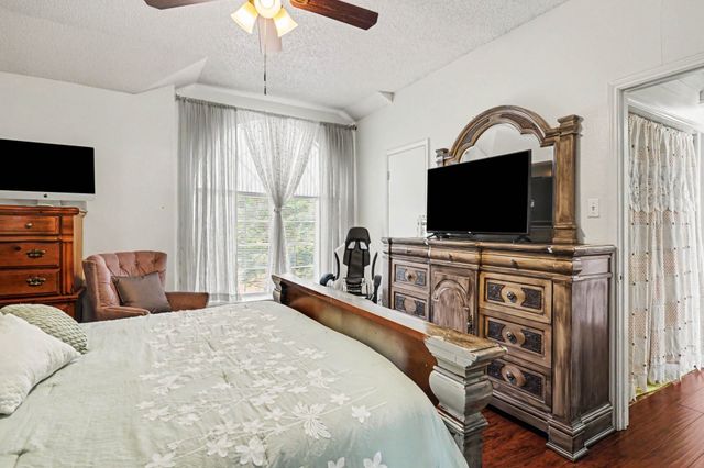 1710 Duster Circle, Arlington, TX 76018