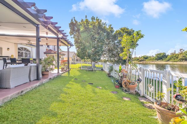 1336 SW 181st Ave, Pembroke Pines, FL 33029