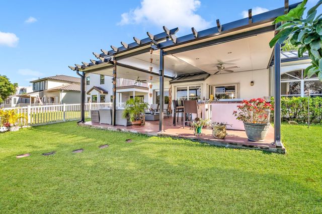 1336 SW 181st Ave, Pembroke Pines, FL 33029