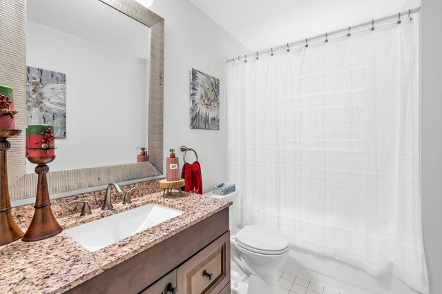 1336 SW 181st Ave, Pembroke Pines, FL 33029