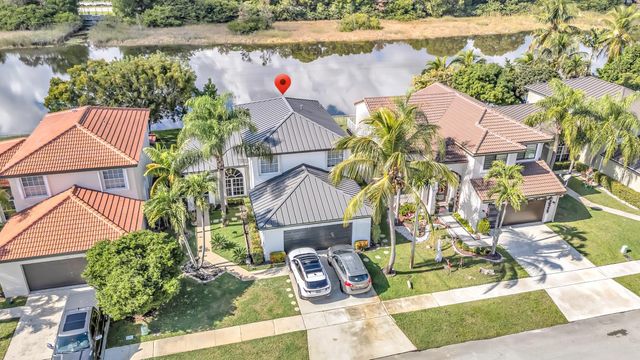 1336 SW 181st Ave, Pembroke Pines, FL 33029