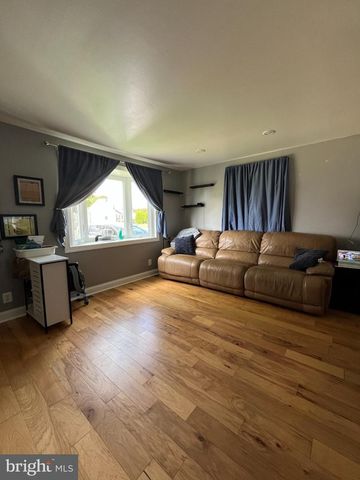 8228 WATERSEDGE RD, Baltimore, MD 21222