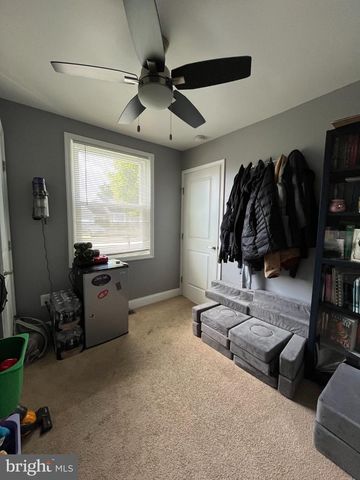 8228 WATERSEDGE RD, Baltimore, MD 21222