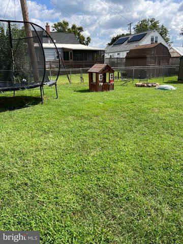 8228 WATERSEDGE RD, Baltimore, MD 21222