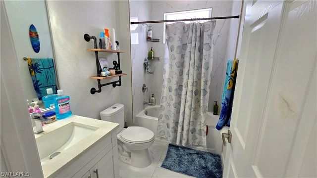 3705 Kelsey ST, Fort Myers, FL 33905