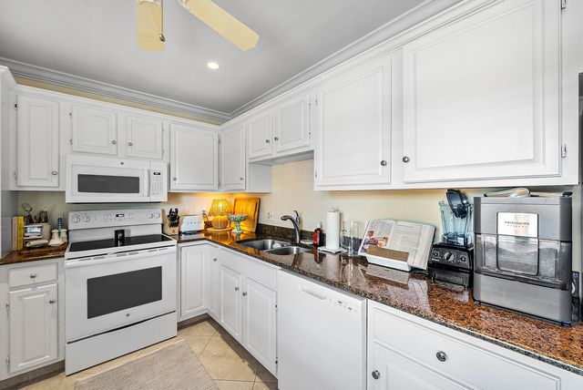 4595 Kittiwake Court Kittiwake, Boynton Beach, FL 33436