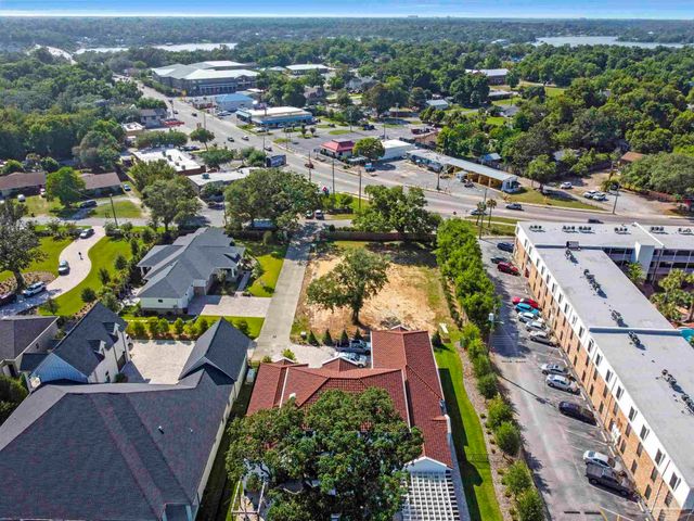 581 Chipley Ave, Pensacola, FL 32503