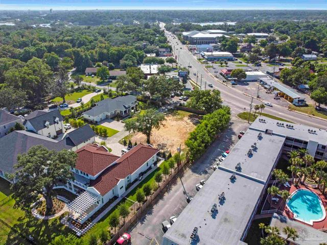 581 Chipley Ave, Pensacola, FL 32503