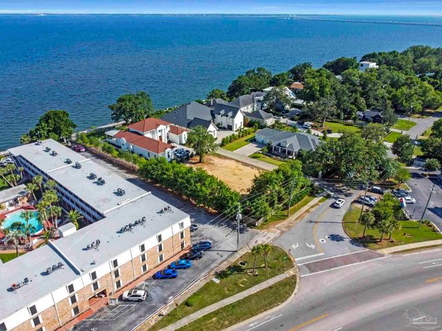 581 Chipley Ave, Pensacola, FL 32503