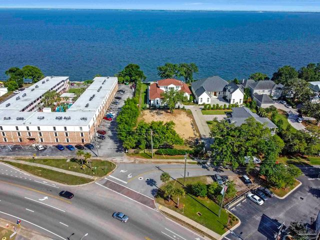 581 Chipley Ave, Pensacola, FL 32503