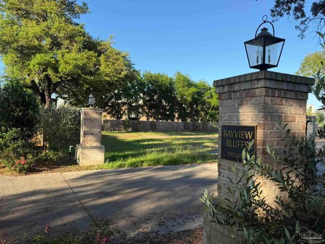 581 Chipley Ave, Pensacola, FL 32503