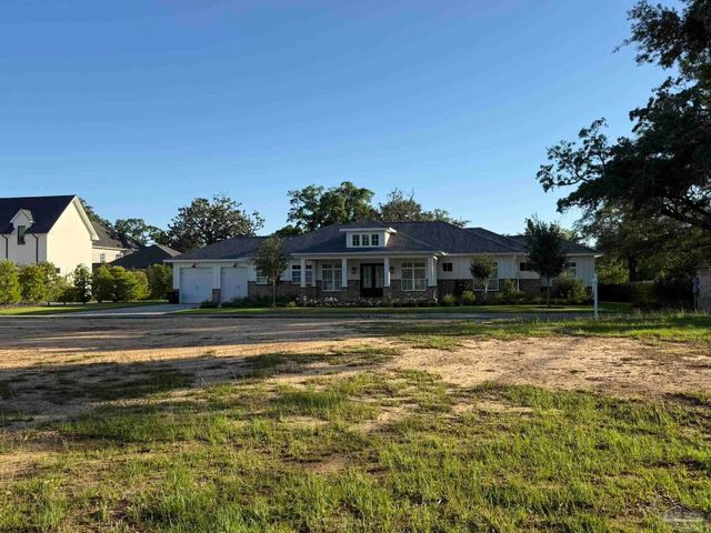 581 Chipley Ave, Pensacola, FL 32503