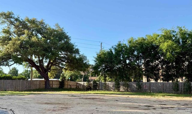 581 Chipley Ave, Pensacola, FL 32503