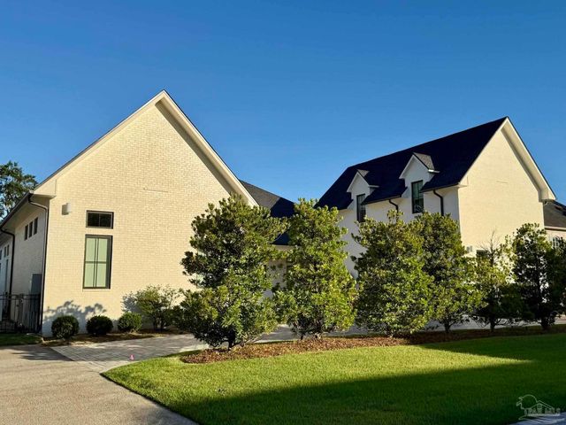 581 Chipley Ave, Pensacola, FL 32503