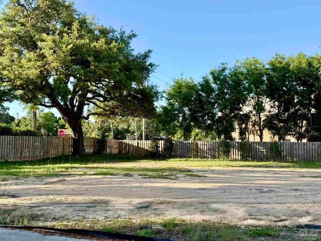 581 Chipley Ave, Pensacola, FL 32503